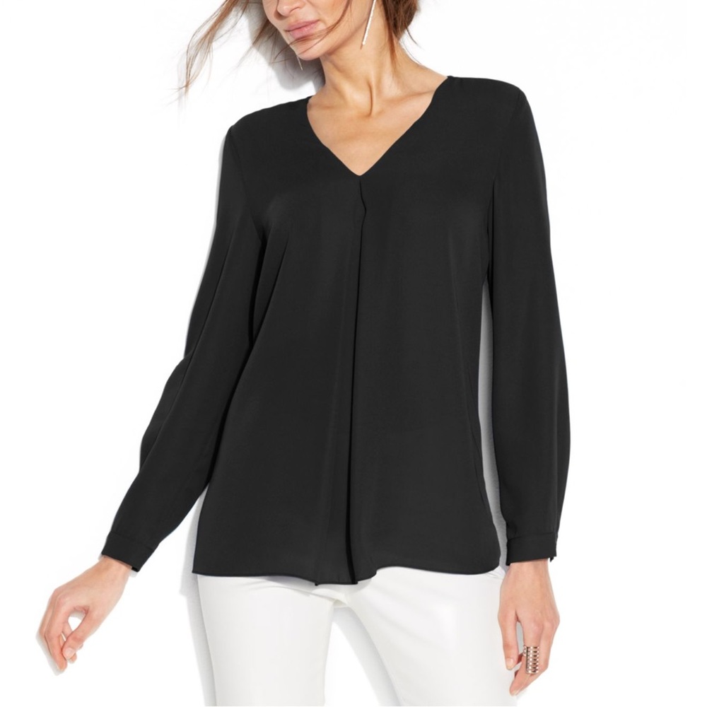 VINCE CAMUTO Long Sleeve V-Neck Black Blouse Med